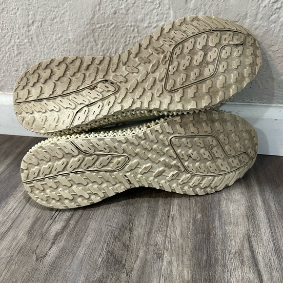 Nike Air Jordan 11 Retro - Picture 3 of 10